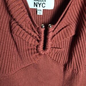 Women's Rust Sweater